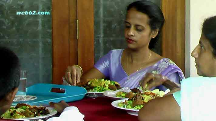 photo table manners Sri Lanka