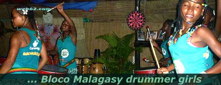 Bloco Malagasy drummer girls