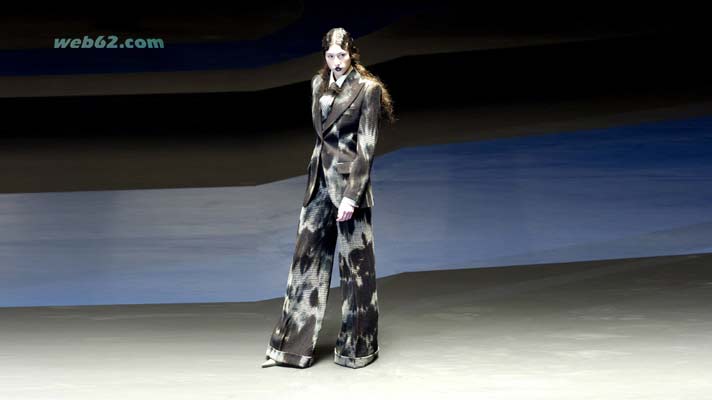 Foto Alexander McQueen Fashion show