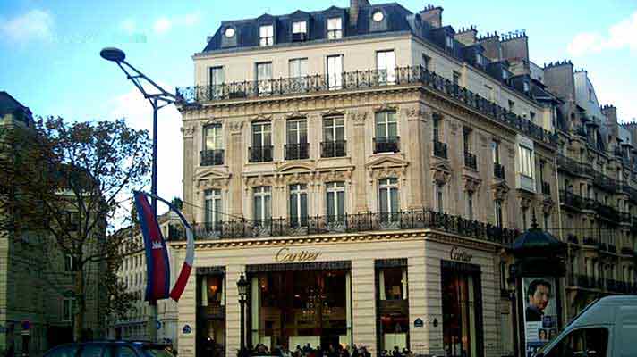 Cartier Avenue des Champs-Elysees