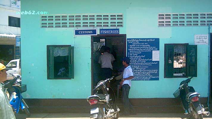 Kaw Thaung Myanmar immigration office