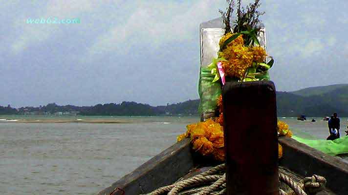 Ferry to Myanmar