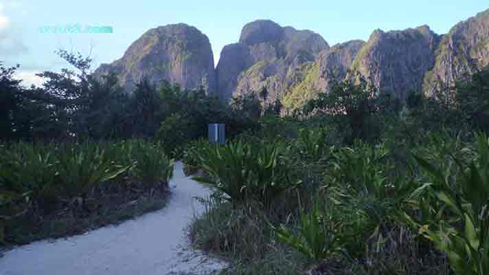 photo Maya Island near Phi Phi, Thailand