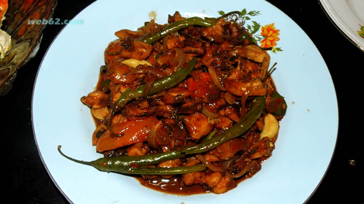 photo Deviled Chicken plate in Unawatuna, Sri Lanka