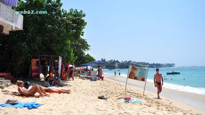 Unawatuna Beach