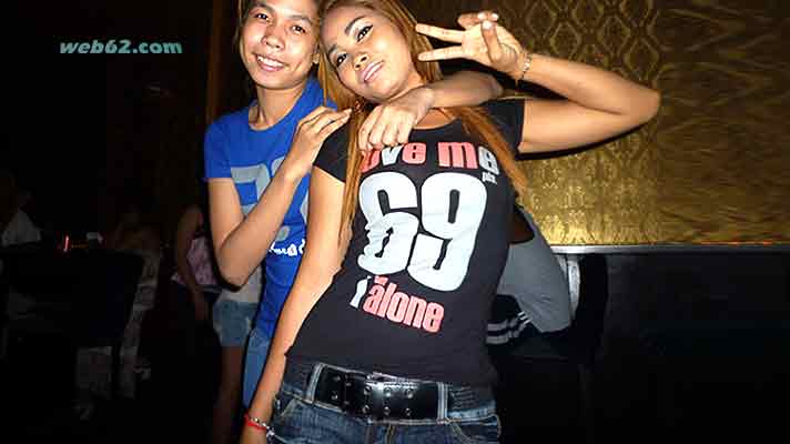 Photo from bar girls in Phnom Penh, Cambodia Bar girls in Phnom Penh
