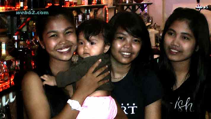Friendly bar tender girl in Phnom Penh photo bar manager ladies at the Lone Star in Phnom Penh