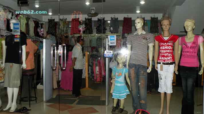 Photo from Fashion shopping in Galle, Sri Lanka Fashion shopping in Galle, Sri Lanka