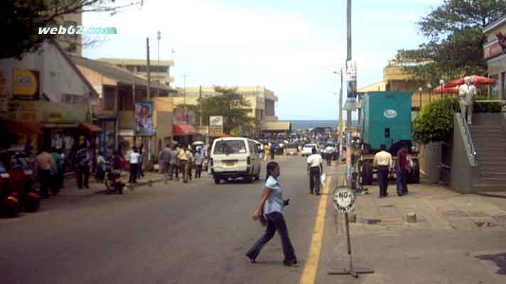 Photo from Galle Road shopping in Sri Lanka photo Galle Road shopping Sri Lanka