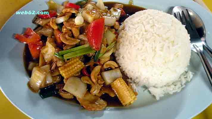 Cashew nut chicken in Thailand