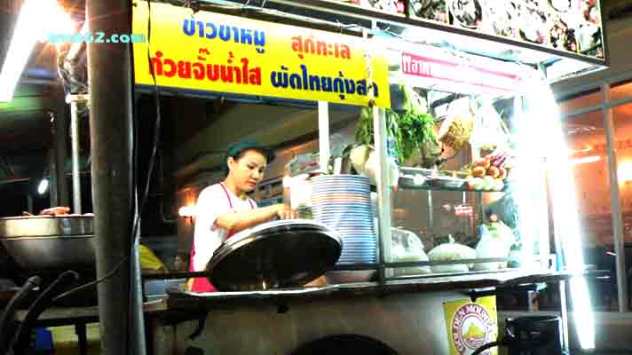street kitchen in Thailand