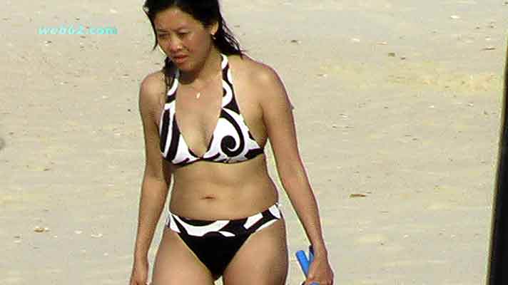 photo Chinese Bikini girl in Phuket, Thailand