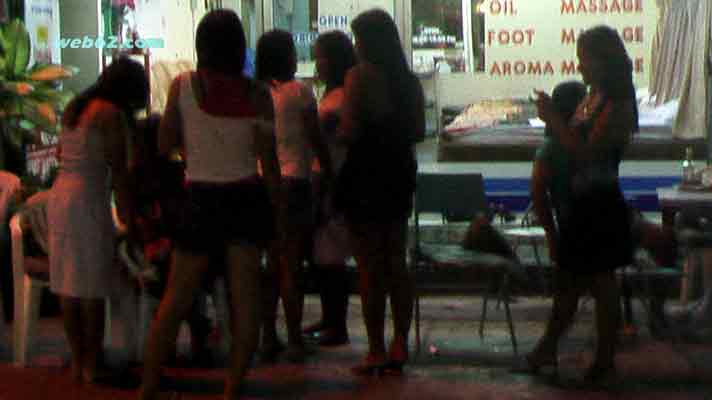 photo Thai Massage Girls in Phuket