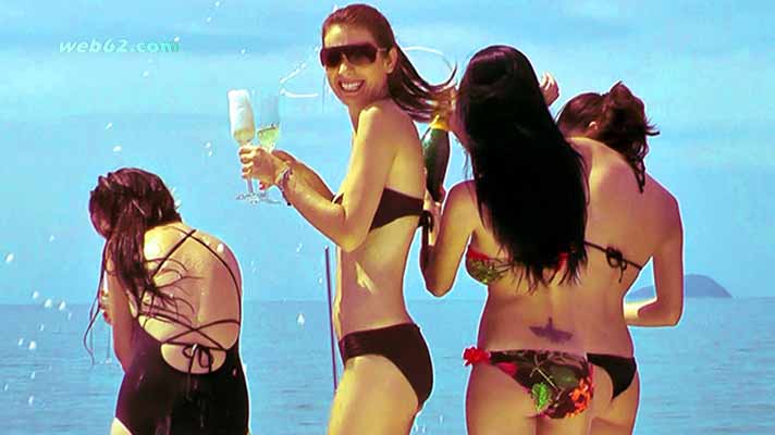 photo Bikini Model in Phuket, Thailand