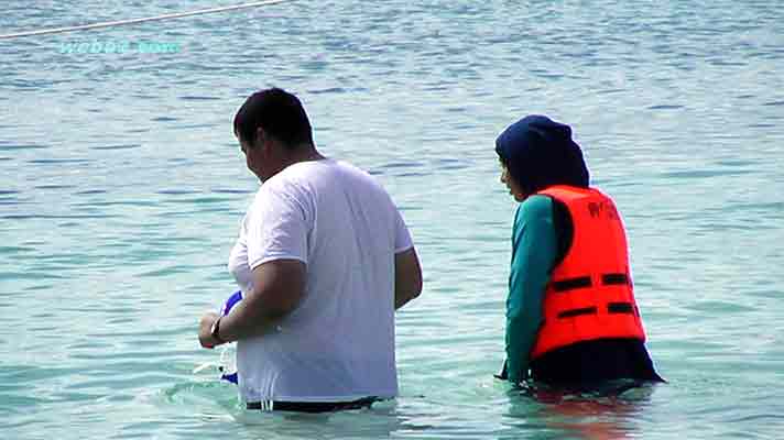 photo Muslim girl in Thailand in Phuket, Thailand