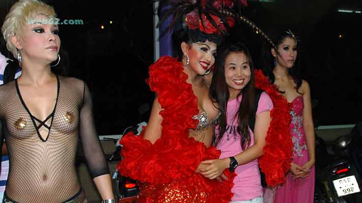 photo Simon Cabaret Ladyboy in Phuket, Thailand
