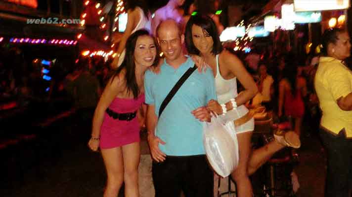 photo Thai Ladyboys on Bangla Road in Patong, Phuket