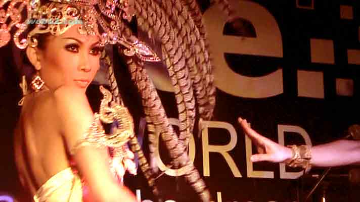 photo Thai Ladyboys Show on Ko Samui, Thailand