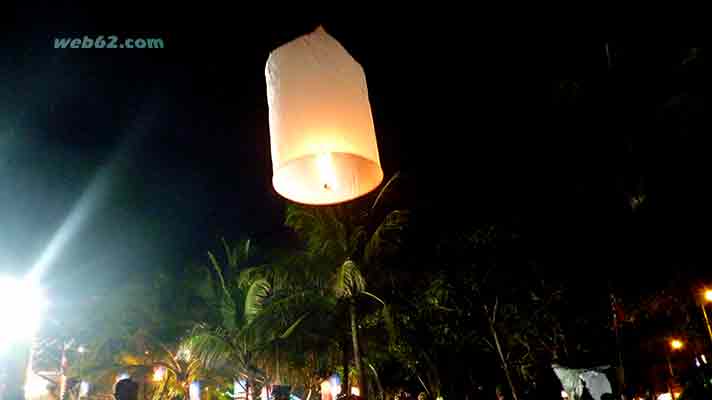 Photo from the Loy Krathong in Phuket, Thailand photo from the Loy Krathong in Phuket, Thailand