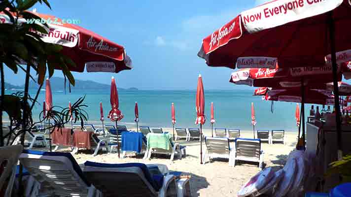 photo from girls on Patong Beach in Thailand