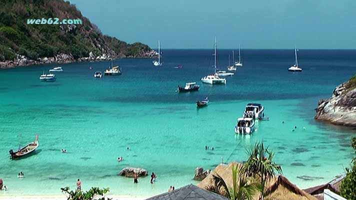 photo The Racha on Raya Island near Phuket, Thailand