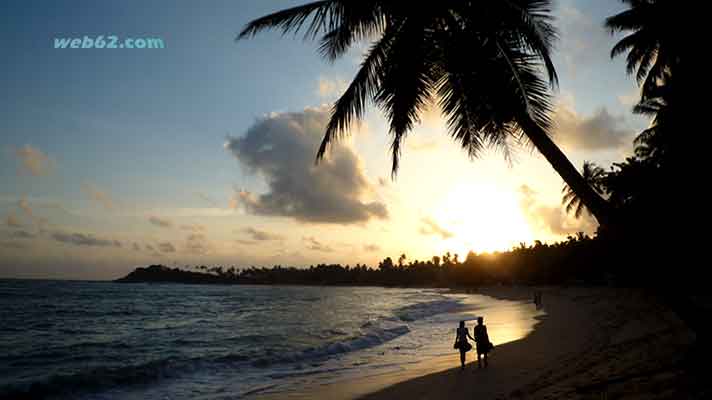 photo from Unawatuna Sri Lanka