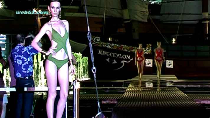 photo Phuket Mermaids at Phuket Fashion week