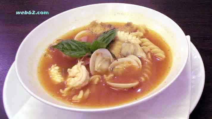 photo Seafood Noodle Soup