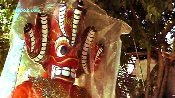 Unawatuna crafts 2004