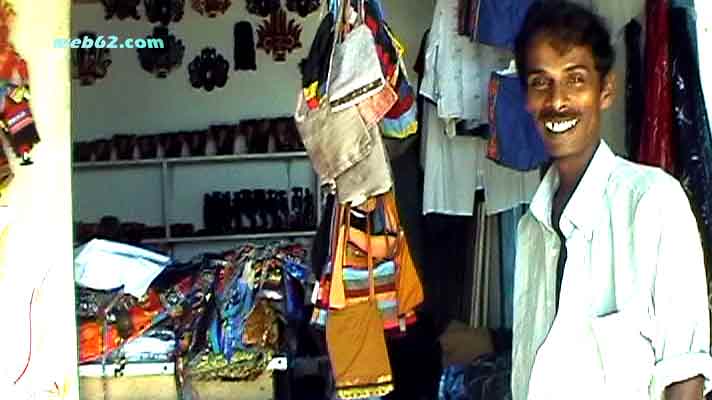 Unawatuna crafts 2004